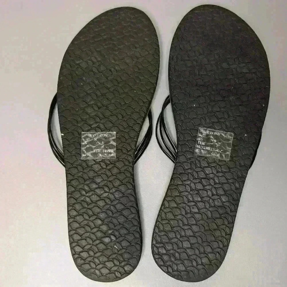 [REEF]• Tan & Black Thong Sandals• {size 8.5}• EXCELLENT CONDITION - Picture 2 of 5